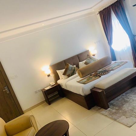 Swiss Pearl Continental Suite Wupa Экстерьер фото