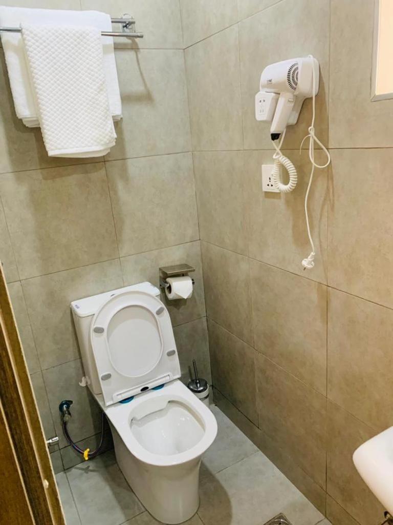 Swiss Pearl Continental Suite Wupa Экстерьер фото